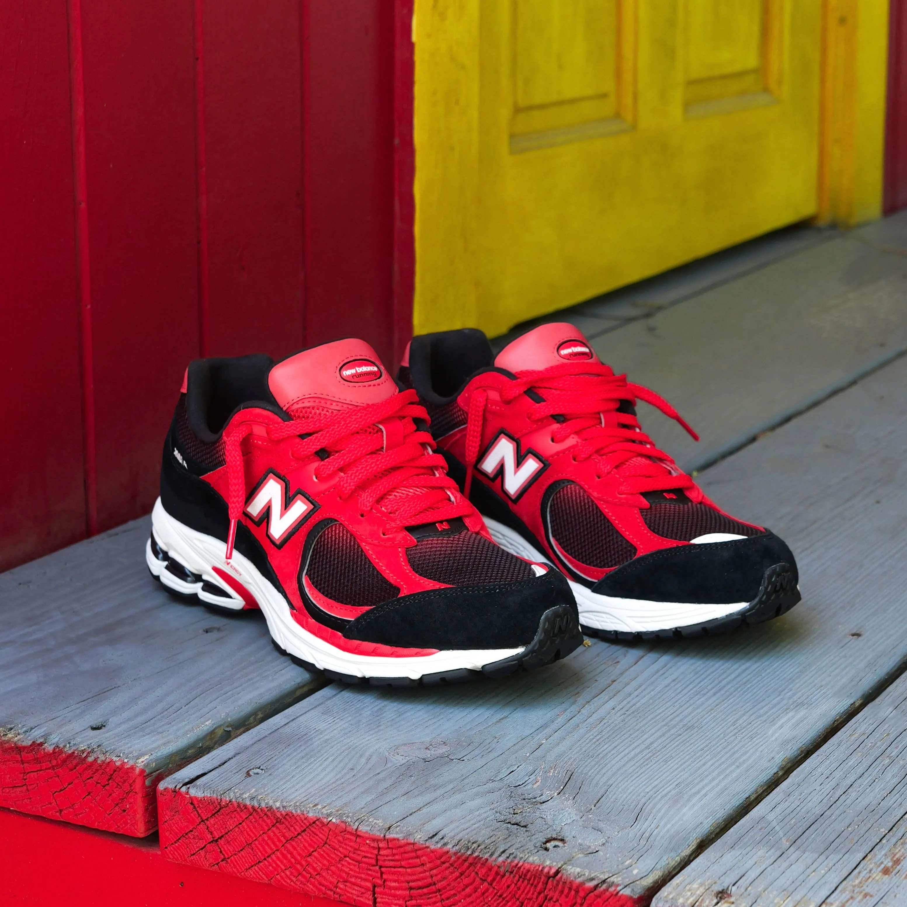 Amateur pool - specific features Mens New Balance 2002R (True Red/Black) - U2002RZA