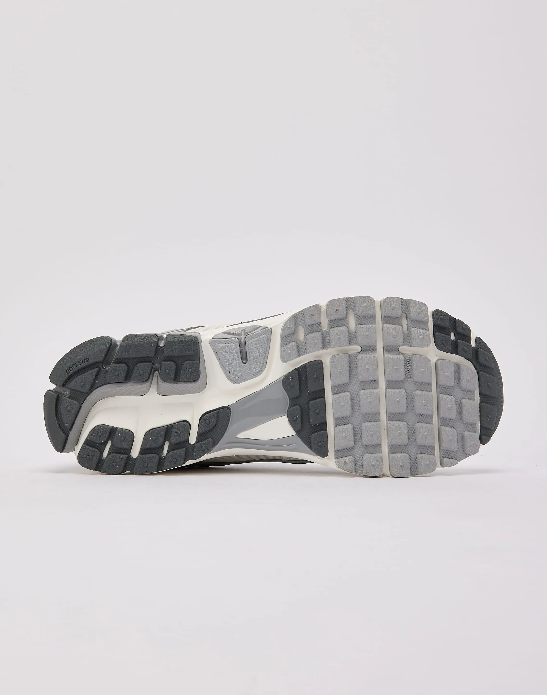 Nike Zoom Vomero 5 Modern Touch