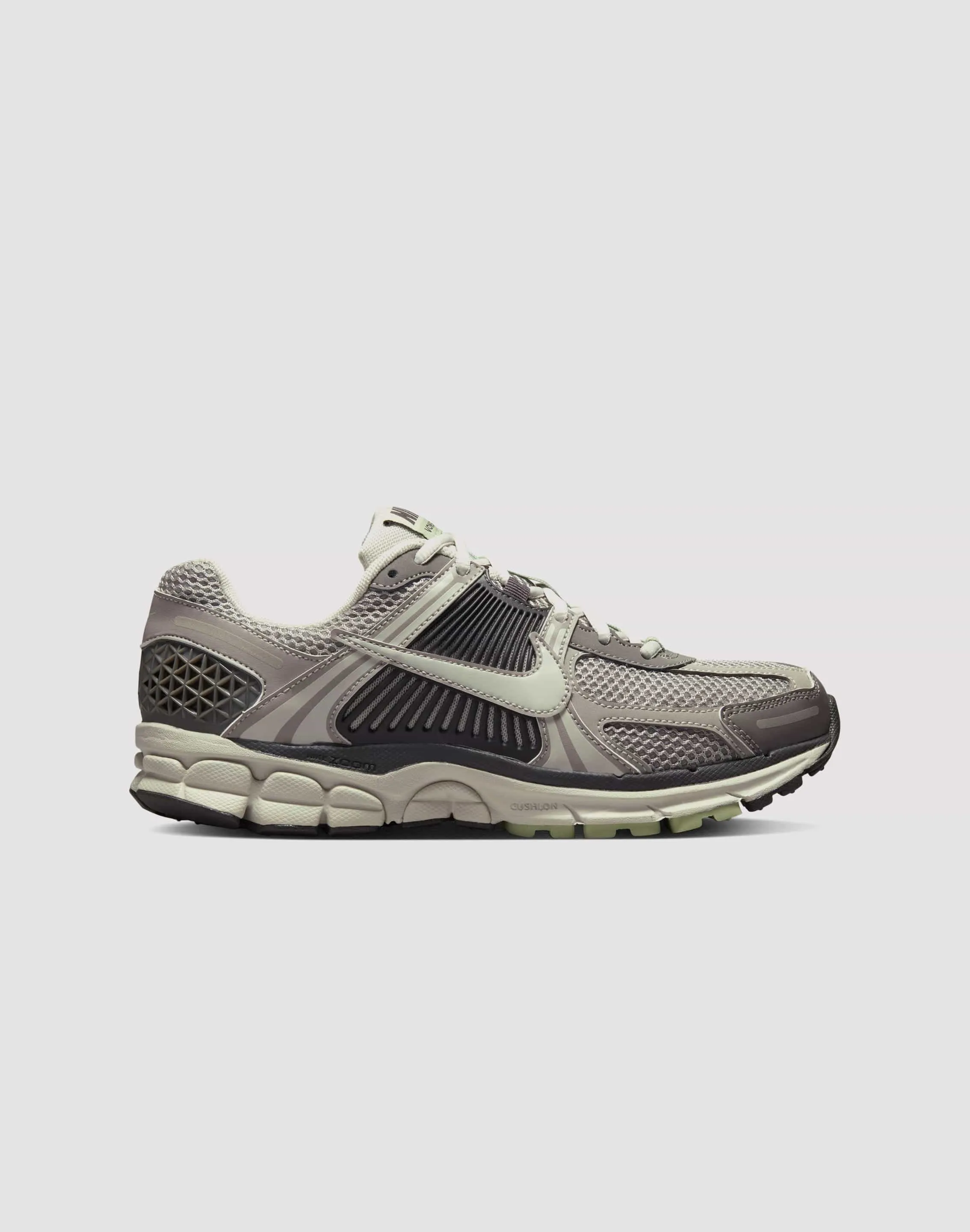 Nike Zoom Vomero 5 "Cobblestone/Light Bone" AllPurpose