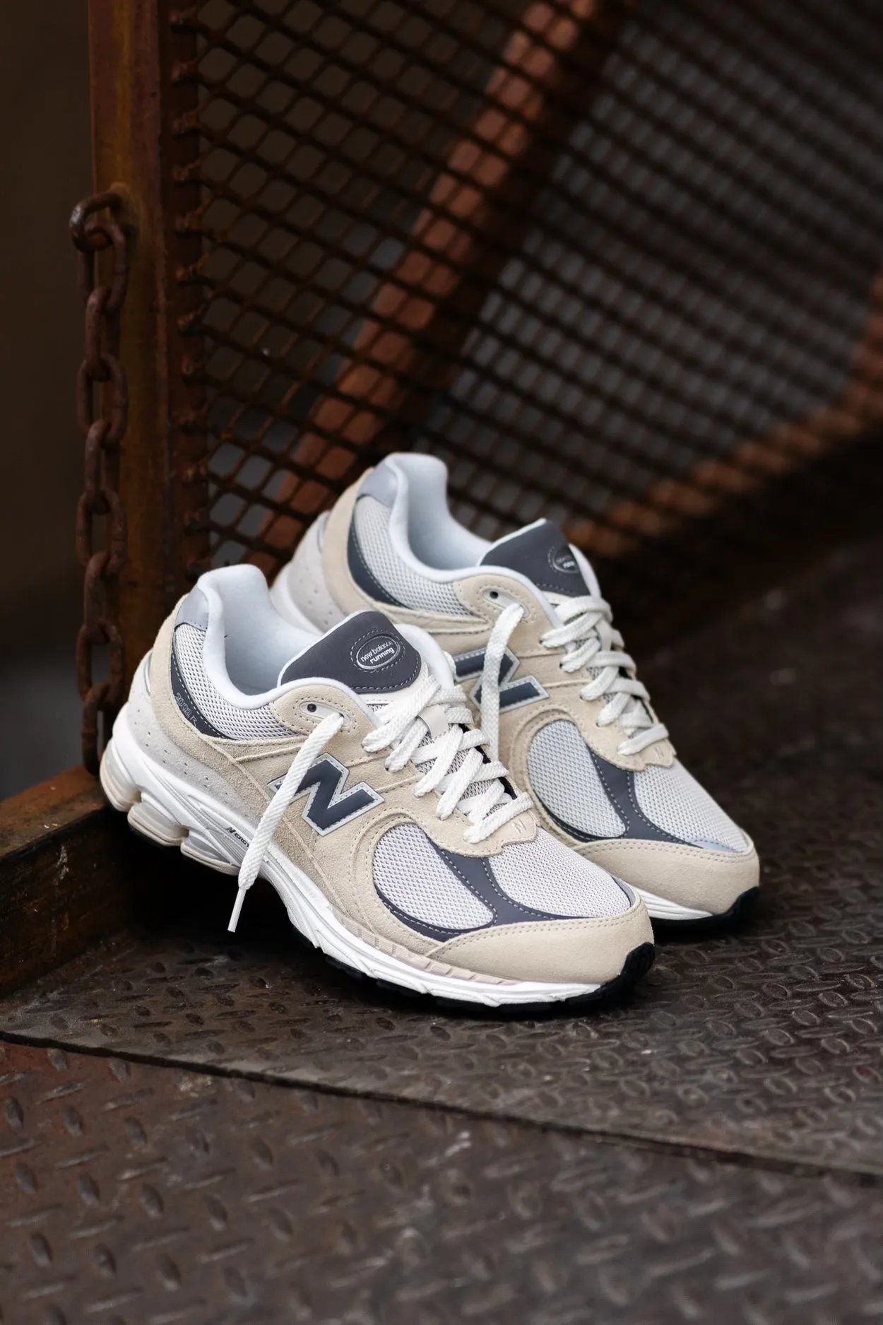 Mens New Balance 2002R (Sandstone Magnet) - M2002RFA decorative Glam shock absorption