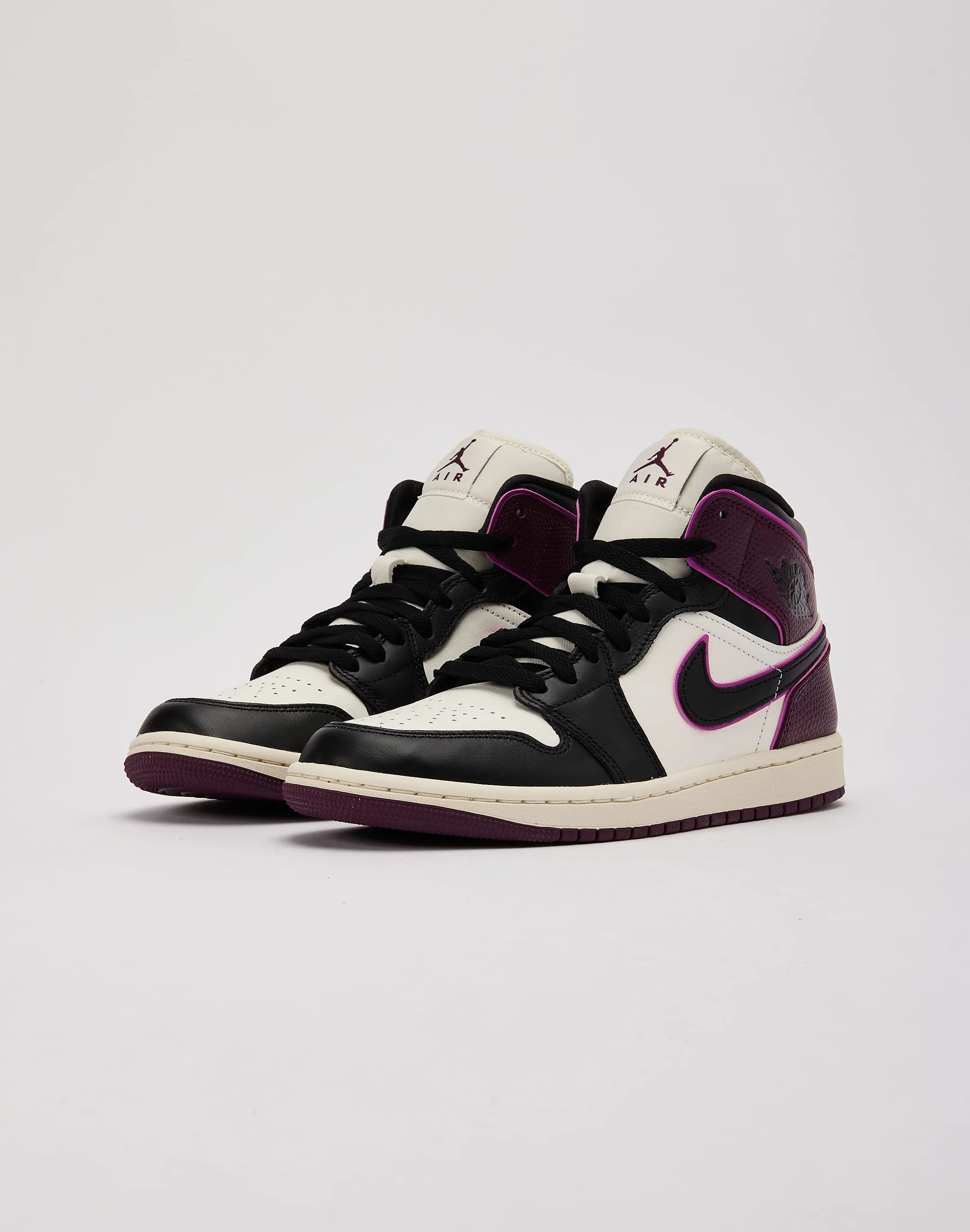 Jordan Air Jordan 1 Mid SE Non Marking Sophisticated Comfort