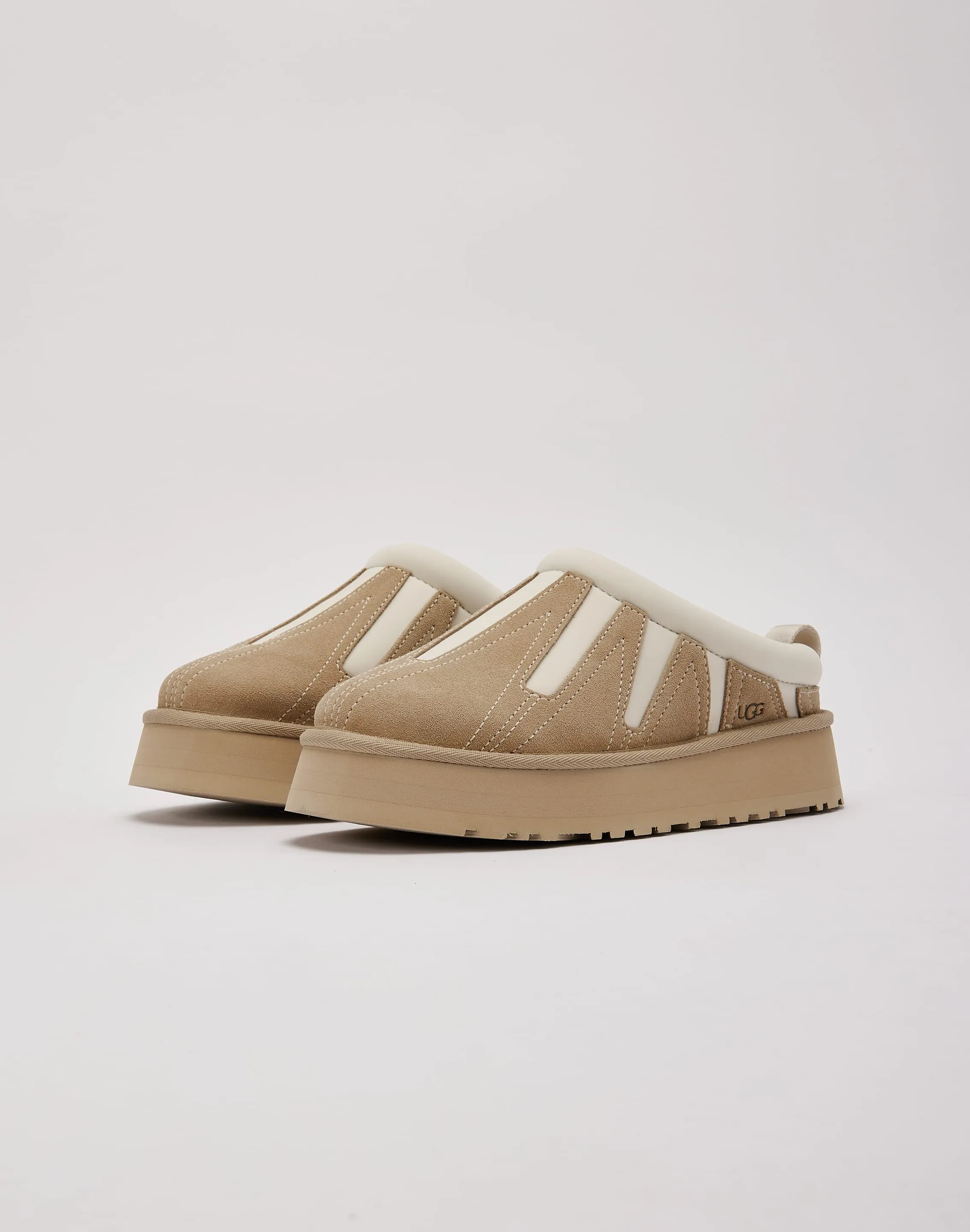 Moisture wicking UGG Tazz Sunwave