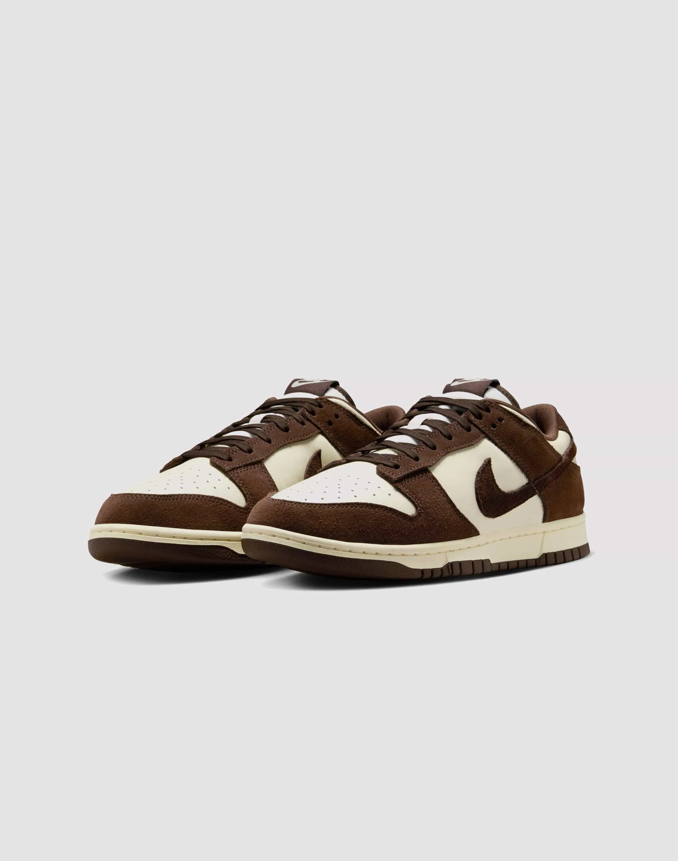 durable soles Mood Fit Nike Dunk Low SE