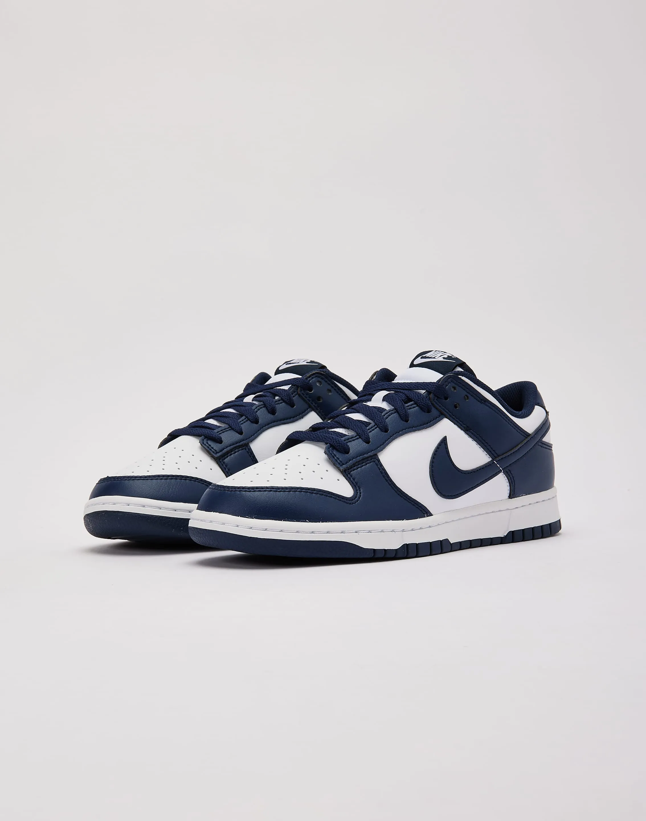 Hardwearing Functional Style Nike Dunk Low
