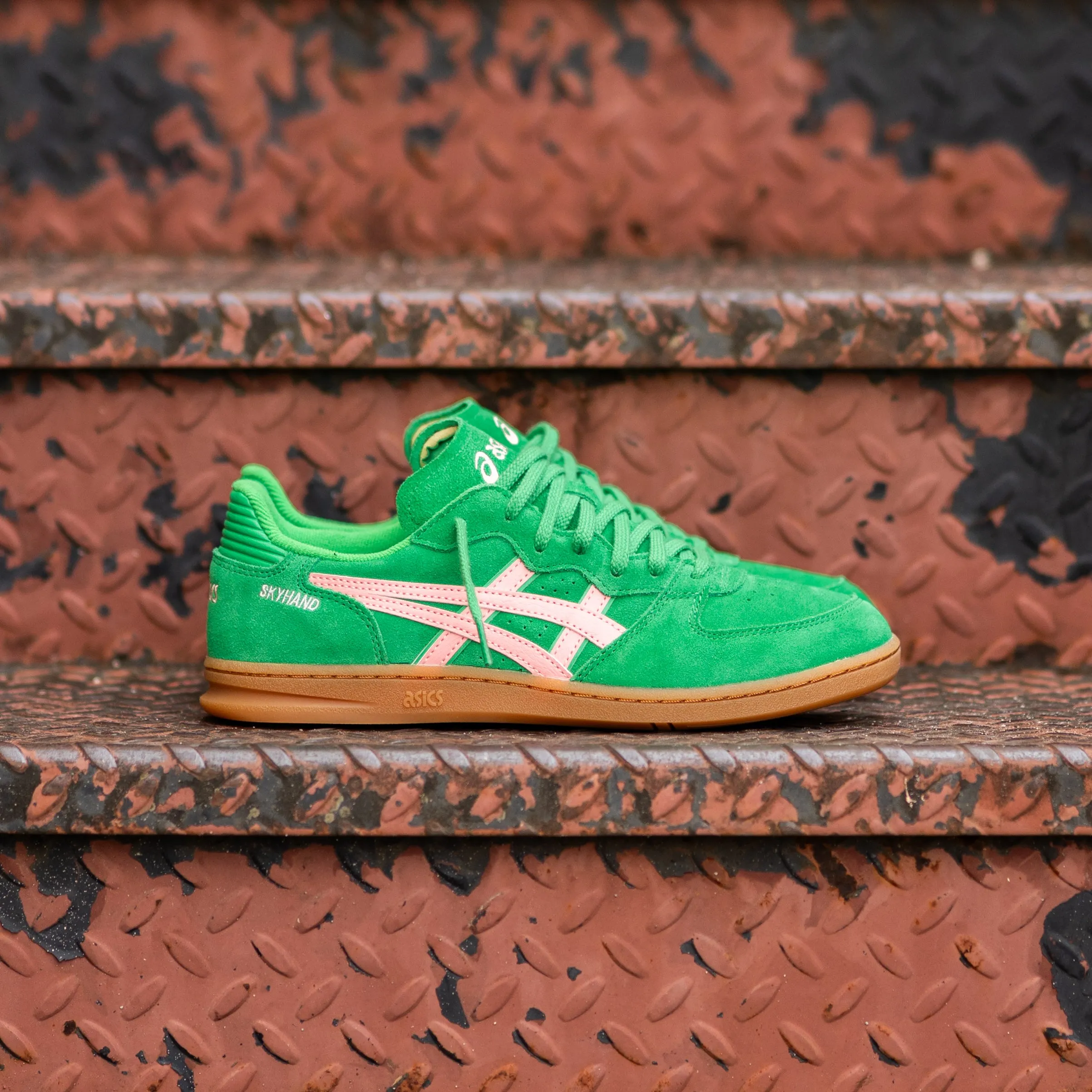 All-day Comfort Men's Asics Skyhand OG (Cilantro/Grapefruit)