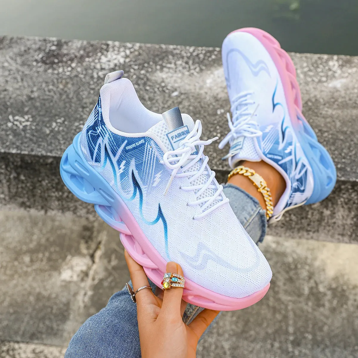 Bold Design Women Casual Sports Shoes Breathable Lightweight Sneakers Anti-slip Flats Outdoor Running Walking Shoes Female Vulcanized Shoes
