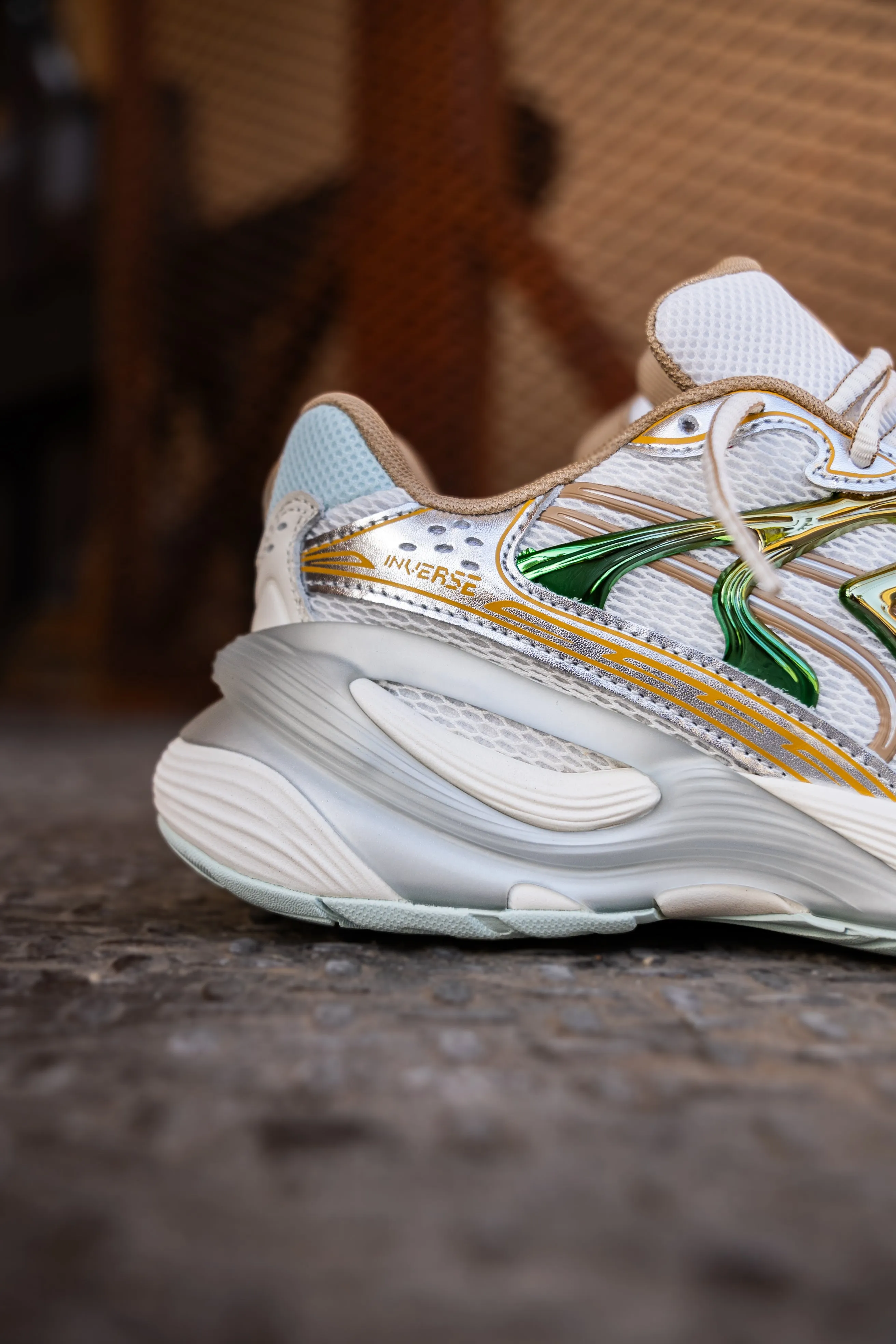 Cool Tone Womens Puma Inverse Shimmer (Warm White/Archive Gold)