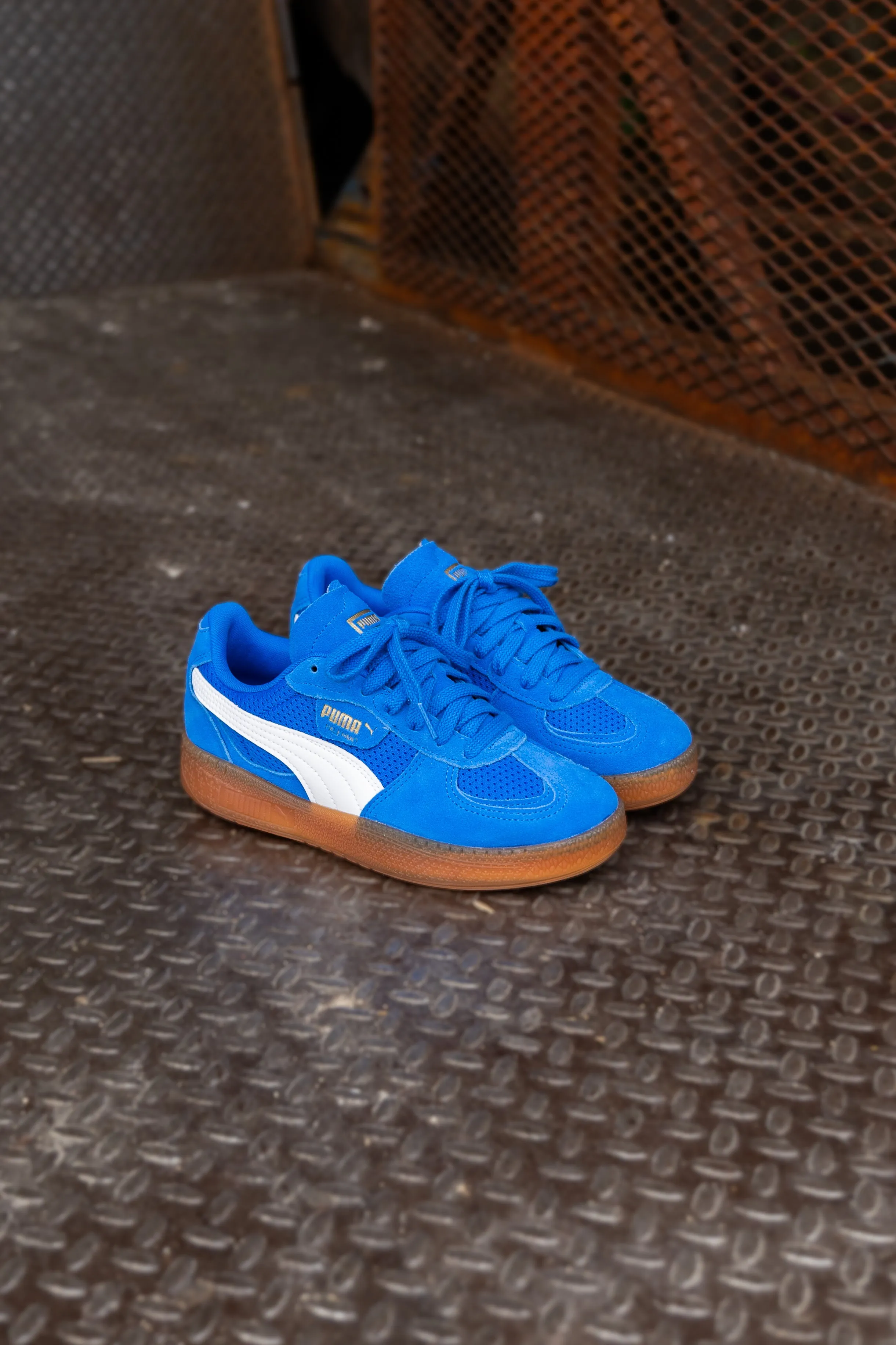 Luxe cushioning brand - name Women's Puma Palermo Moda Vintage (Hyperlink Blue/Gum)