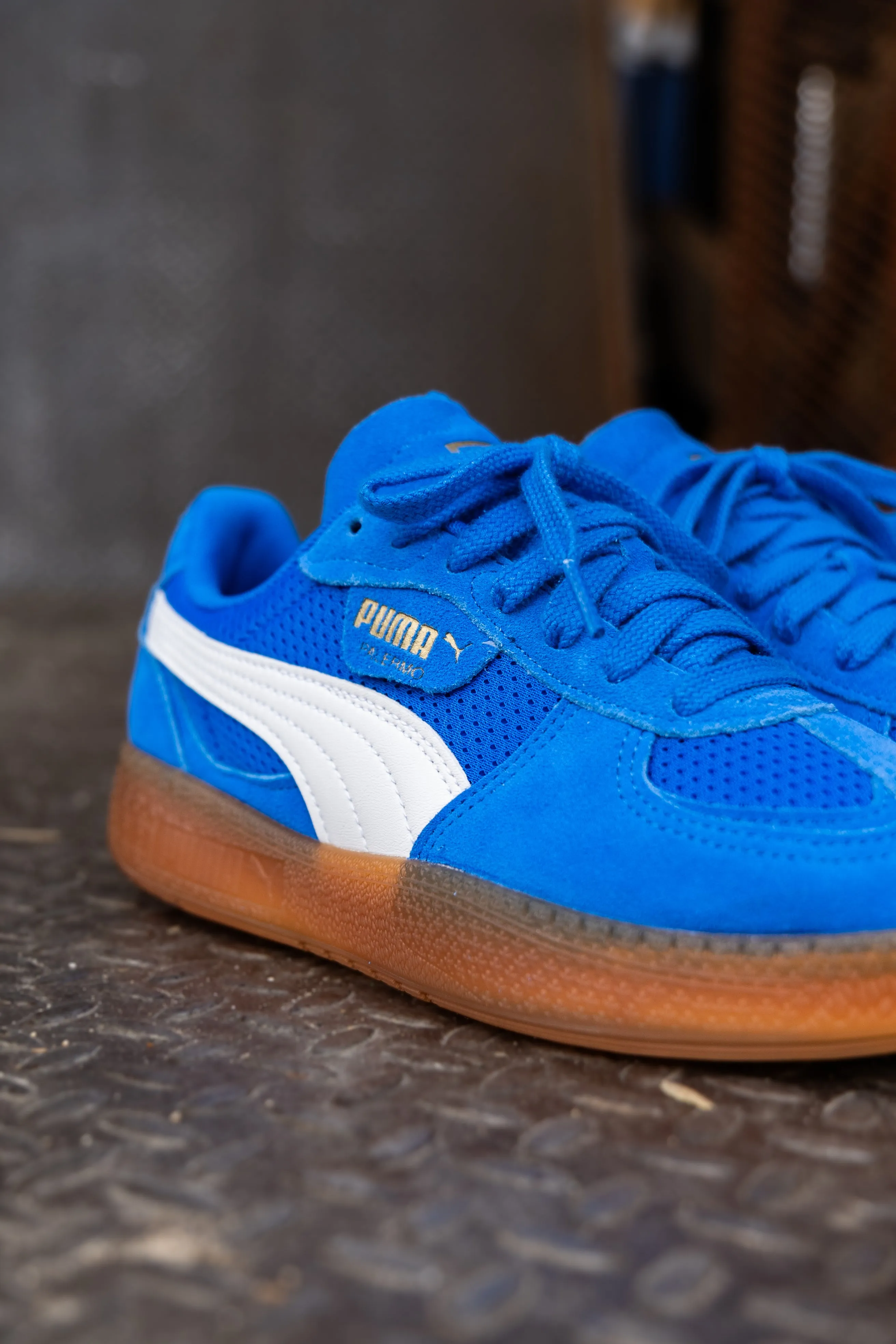 Strong Stitching Women's Puma Palermo Moda Vintage (Hyperlink Blue/Gum)