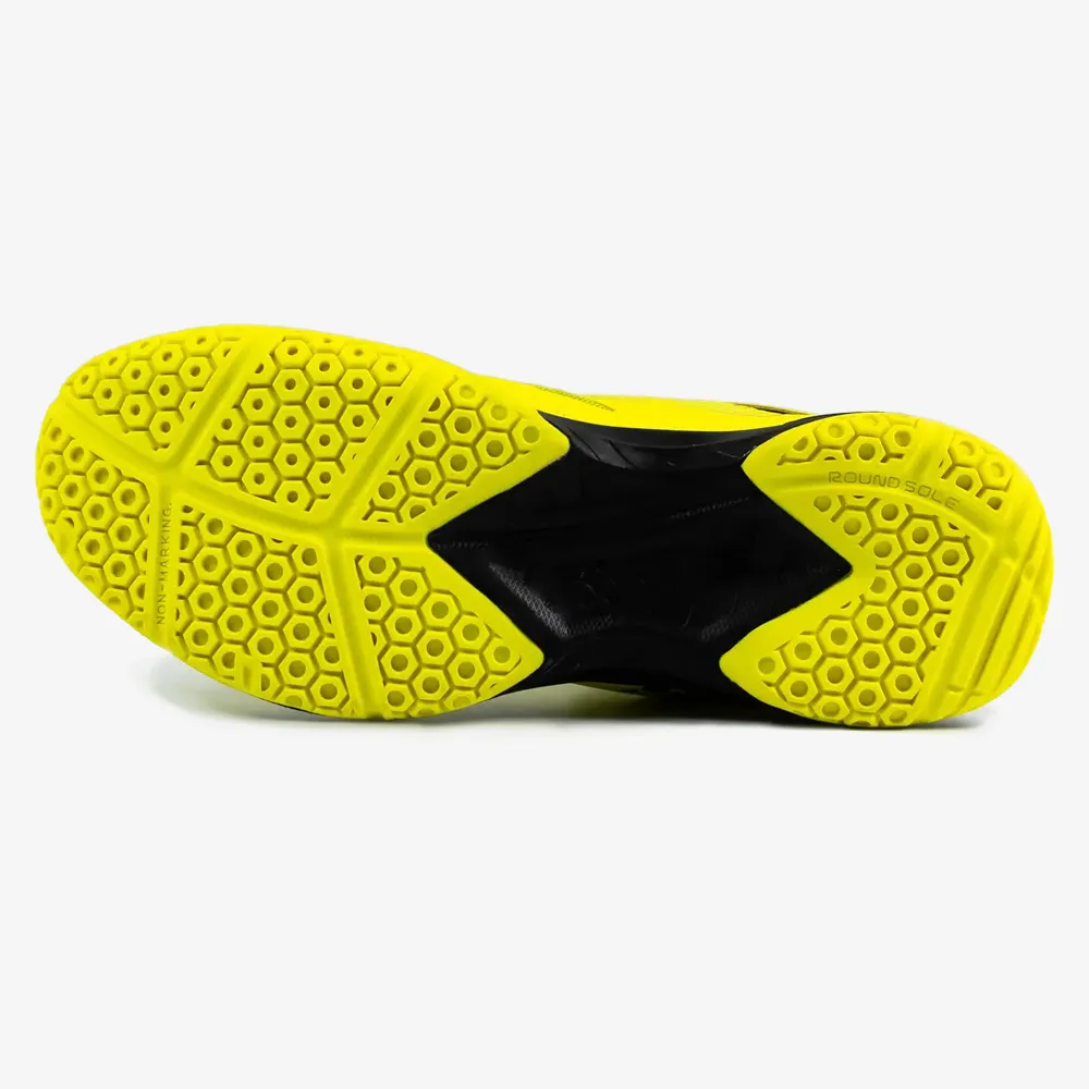 Trail Legend Functional Yonex Power Cushion 37 (Bright Yellow)